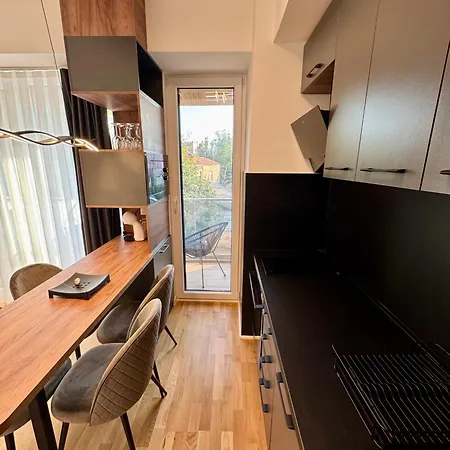 Riverside Downtown * Скоп'є