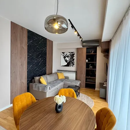 Riverside Downtown * Скоп'є