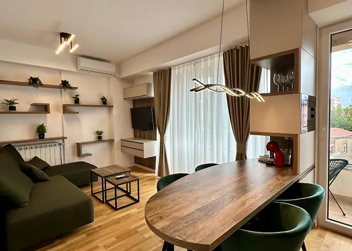 דירה Riverside Downtown סקופיה