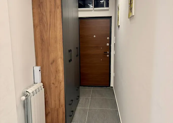 דירה Riverside Downtown